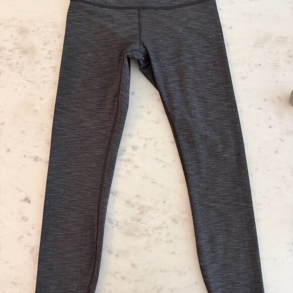 Lululemon leggings dark heathered grey size 6 - Picture 2 of 3